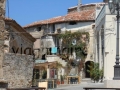 piazzetta con osteria