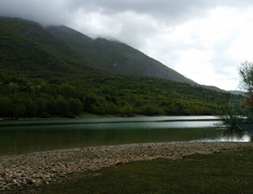 Lago di Barrea: un lago incantato in montagna