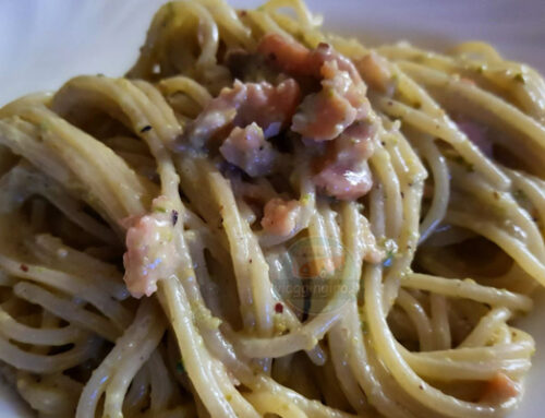 Spaghetti salmone e pistacchi